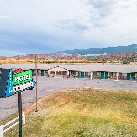 Motel ทอร์รีย์ ภายนอก รูปภาพ