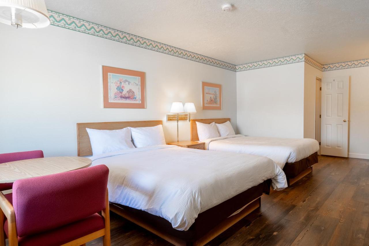 Motel ทอร์รีย์ ภายนอก รูปภาพ